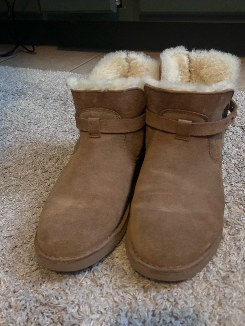 Women's ugg Elisa ankle boots